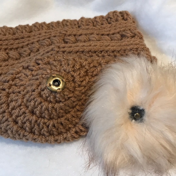 Hand Crocheted Slouchy Hat/Faux Fur Pom Pom - Picture 7 of 8